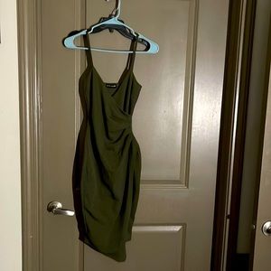 Womens Pretty Little Thing Green wrap front MIDI Desss